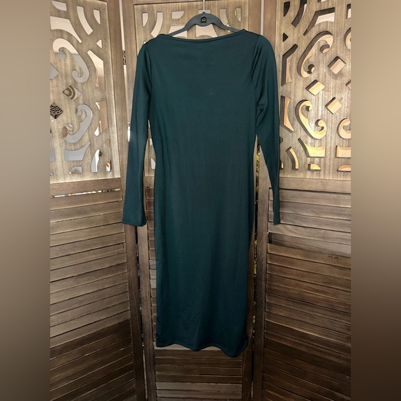 Elegant Green Long Sleeve Dress- Size L - Picture 12 of 14